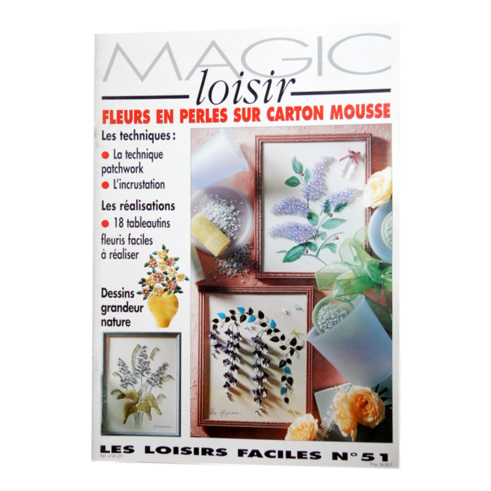 Fleurs en perles sur carton mousse